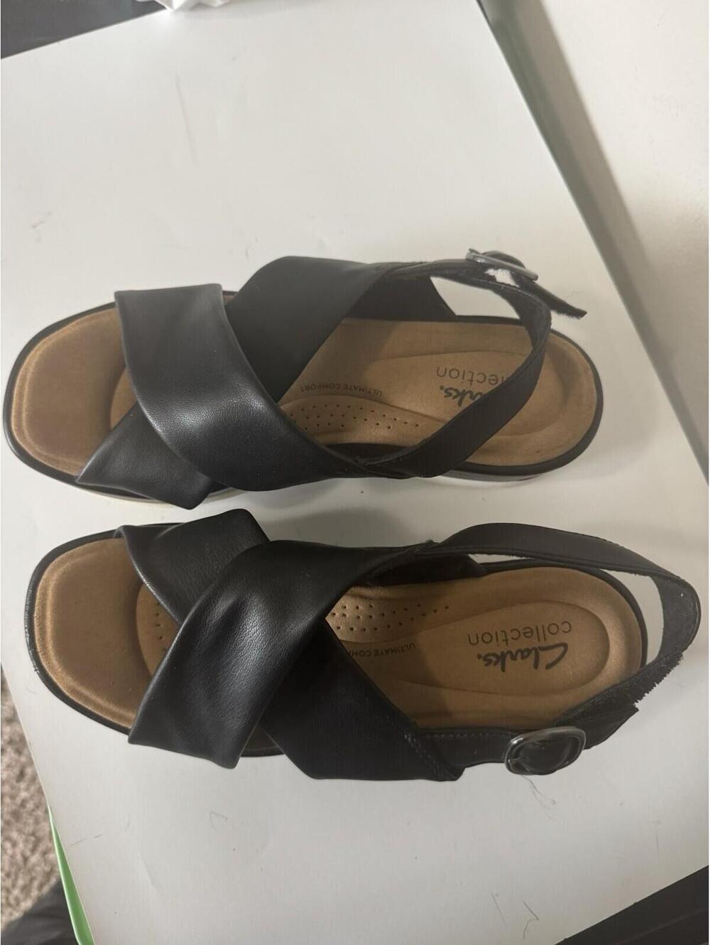 Clarks Collection Black Comfort Sandals Womens 6.5 Adjustable Strap Cushioned
